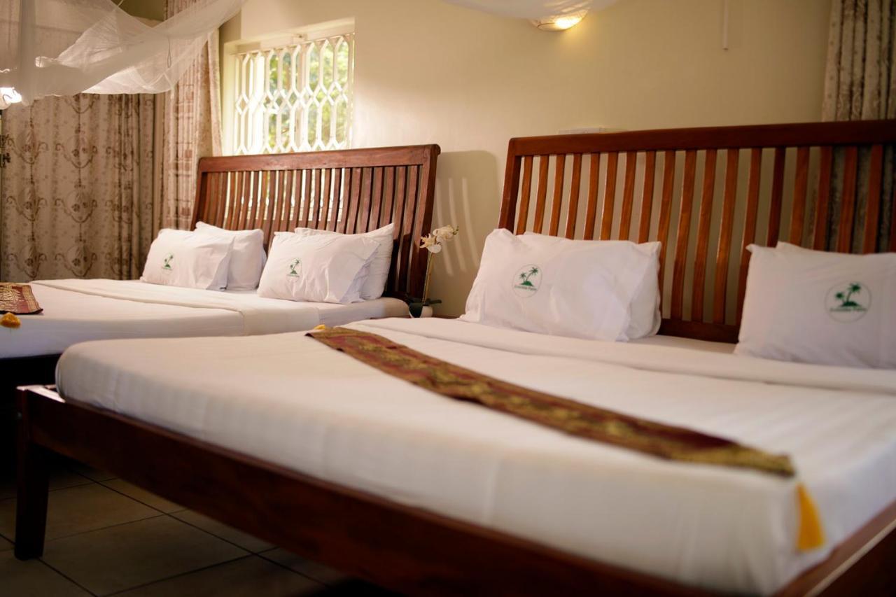 Entebbe Palm Hotel Extérieur photo