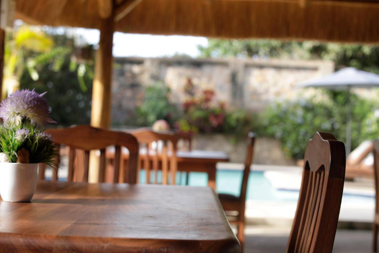 Entebbe Palm Hotel Extérieur photo