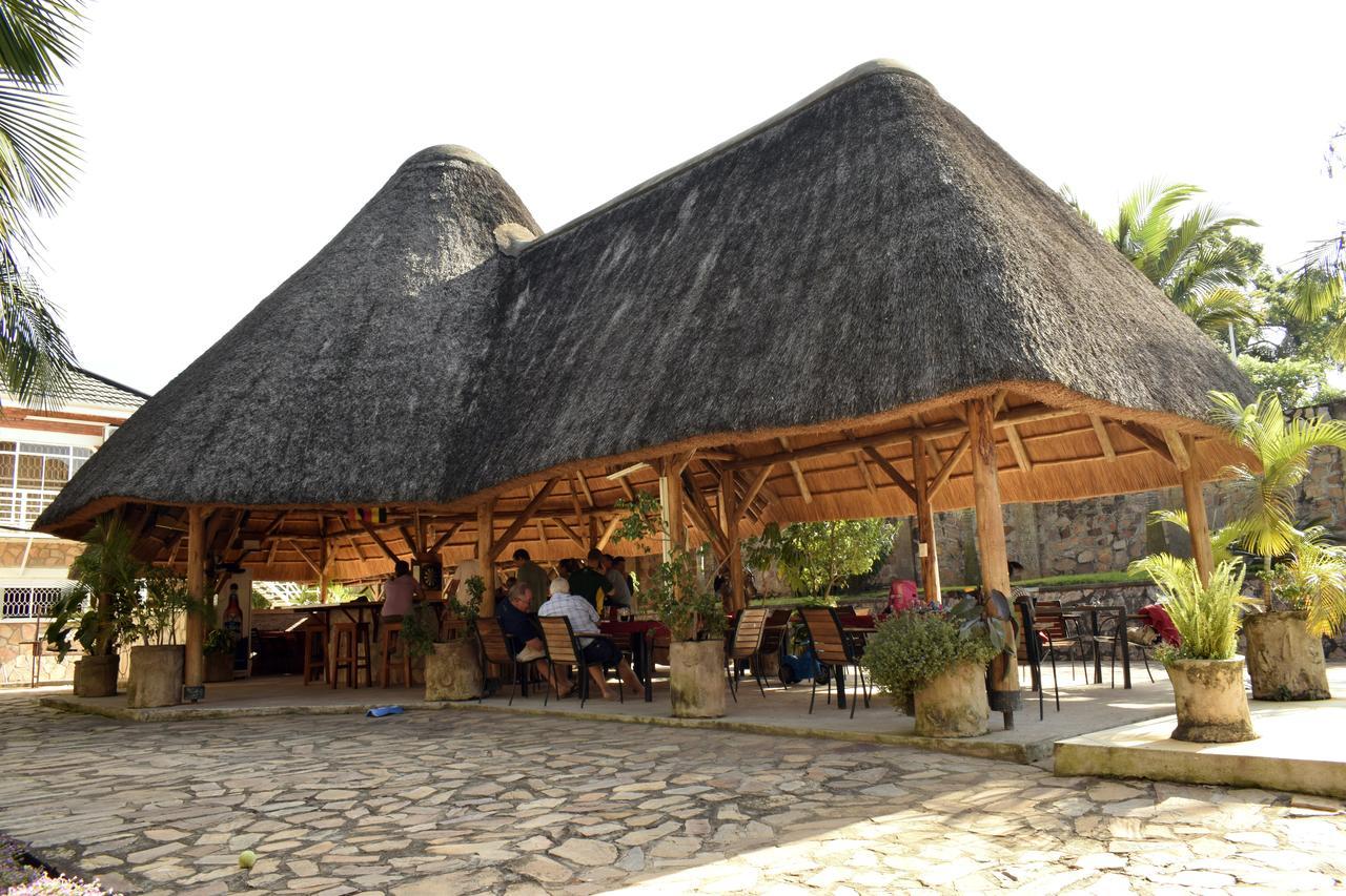 Entebbe Palm Hotel Extérieur photo