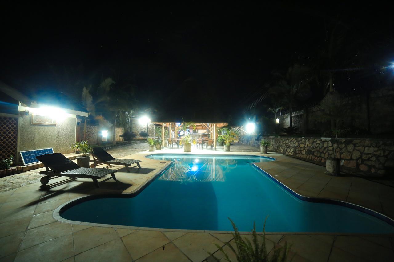 Entebbe Palm Hotel Extérieur photo