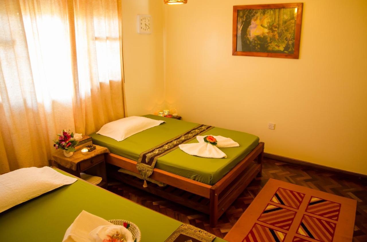 Entebbe Palm Hotel Extérieur photo